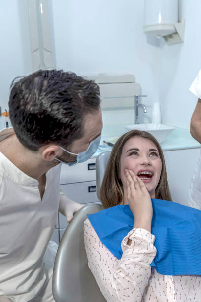 Best Emergency Tooth Extraction  in Willows, CA